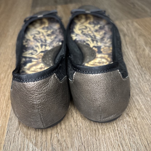 Born Womens Mardea Ballet Flat Size 9 Bronze Black Perf Suede Bow‎ Slip On Shoe - Picture 8 of 10